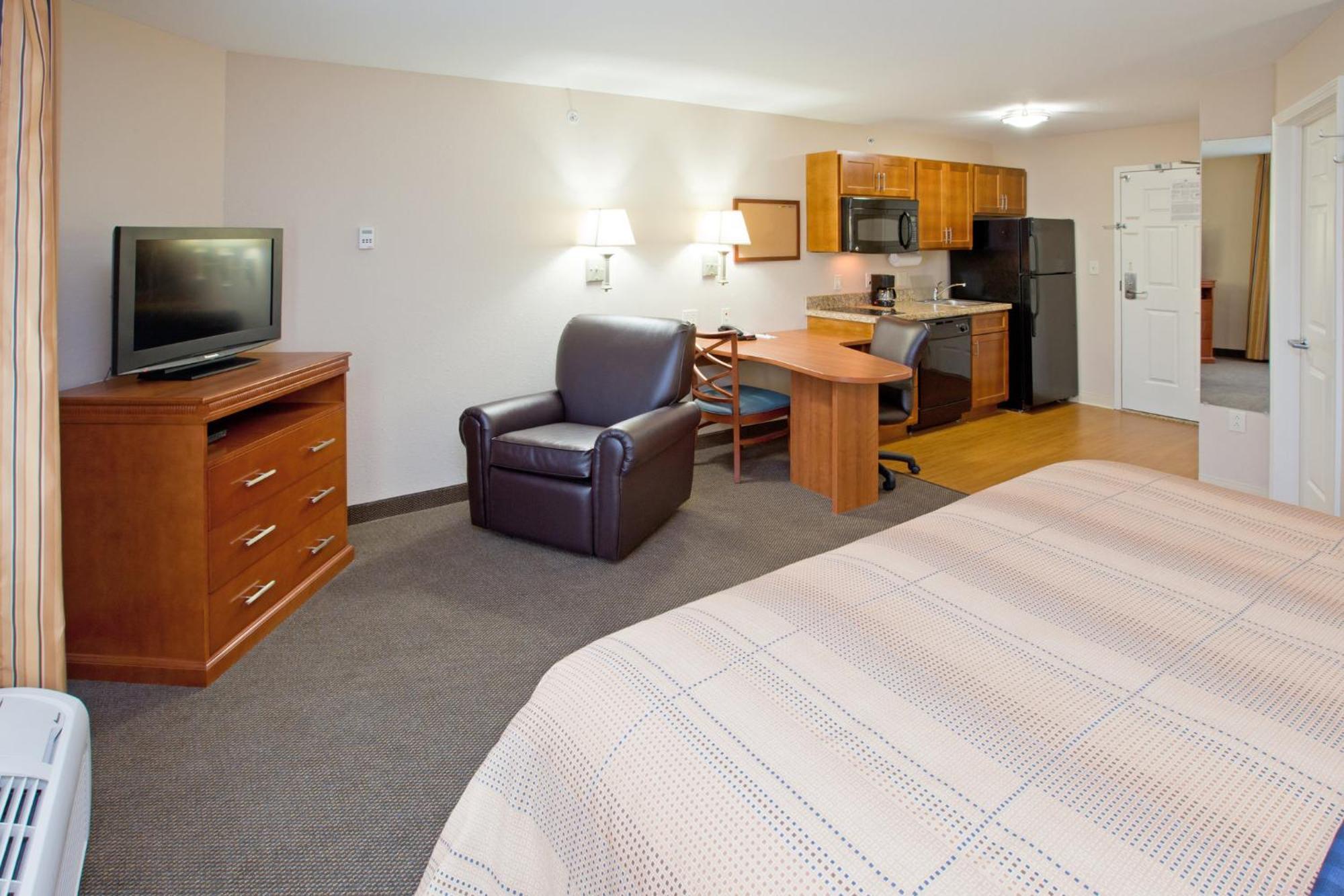 Candlewood Suites Indianapolis East By Ihg Exterior foto